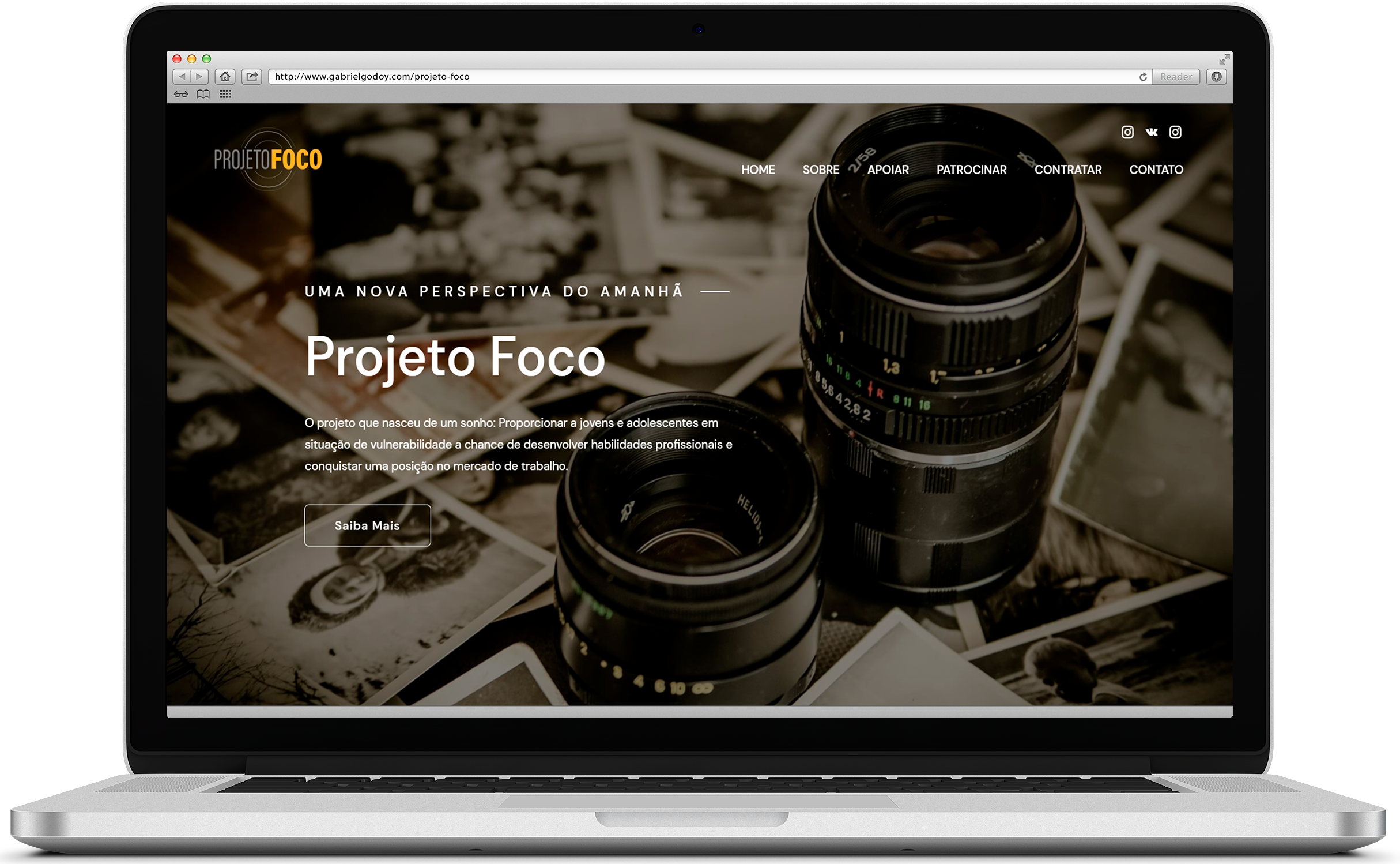 Image of a desktop with the project on it